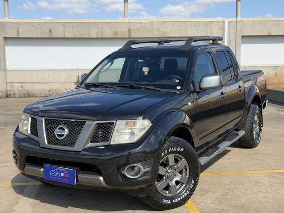 NISSAN FRONTIER 2.5 SL 4X4 CD TURBO ELETRONIC DIESEL 4P AUTOMÁTICO NISSAN FRONTIER 2.5 SL 4X4 CD TURBO ELETRONIC DIESEL 4P AUTOMÁTICO